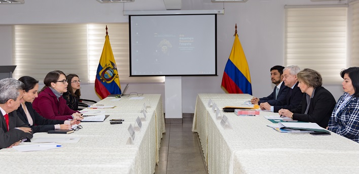 En la Comixta con Ecuador se priorizaron los sectores de salud, transporte y agricultura