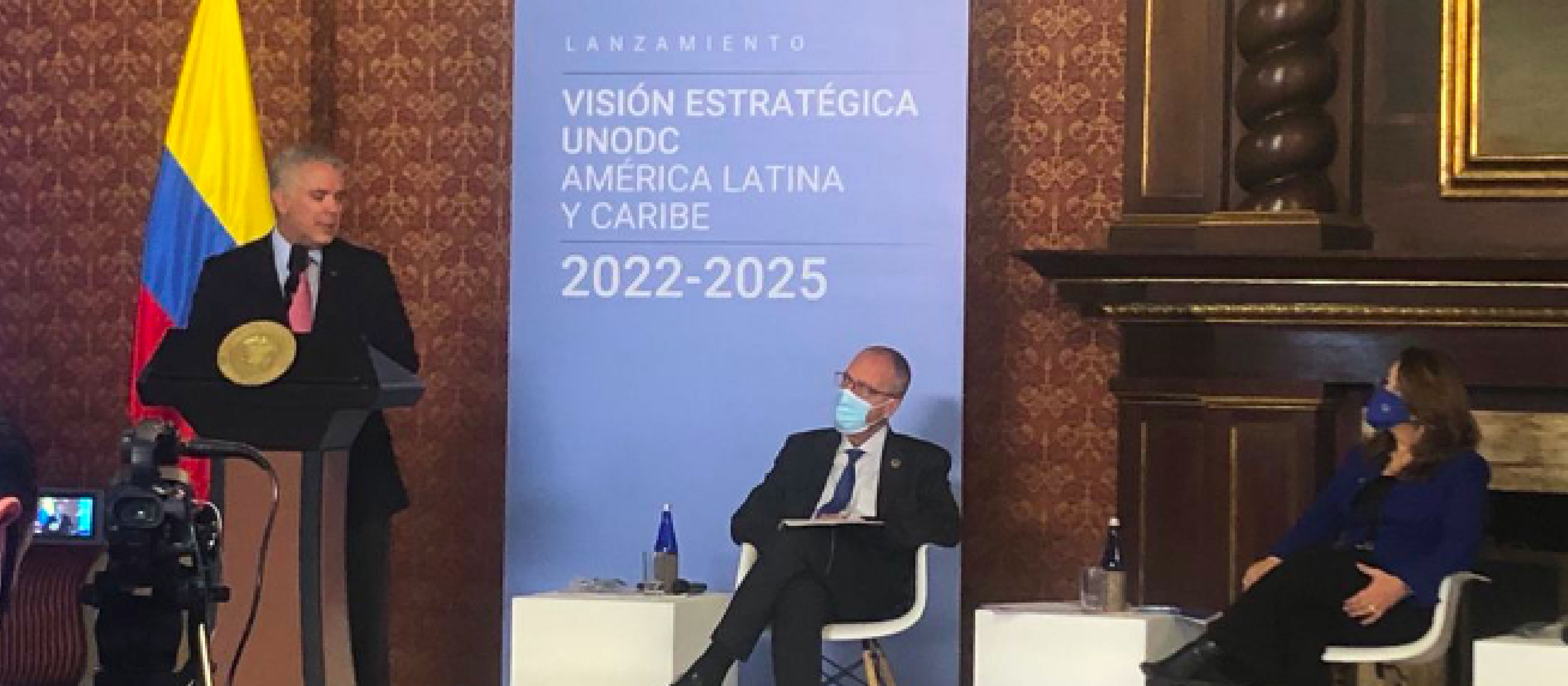 Foto del Presidente de la República Iván Duque Márquez y la Vicepresidenta y Canciller Martha Lucía Ramirez