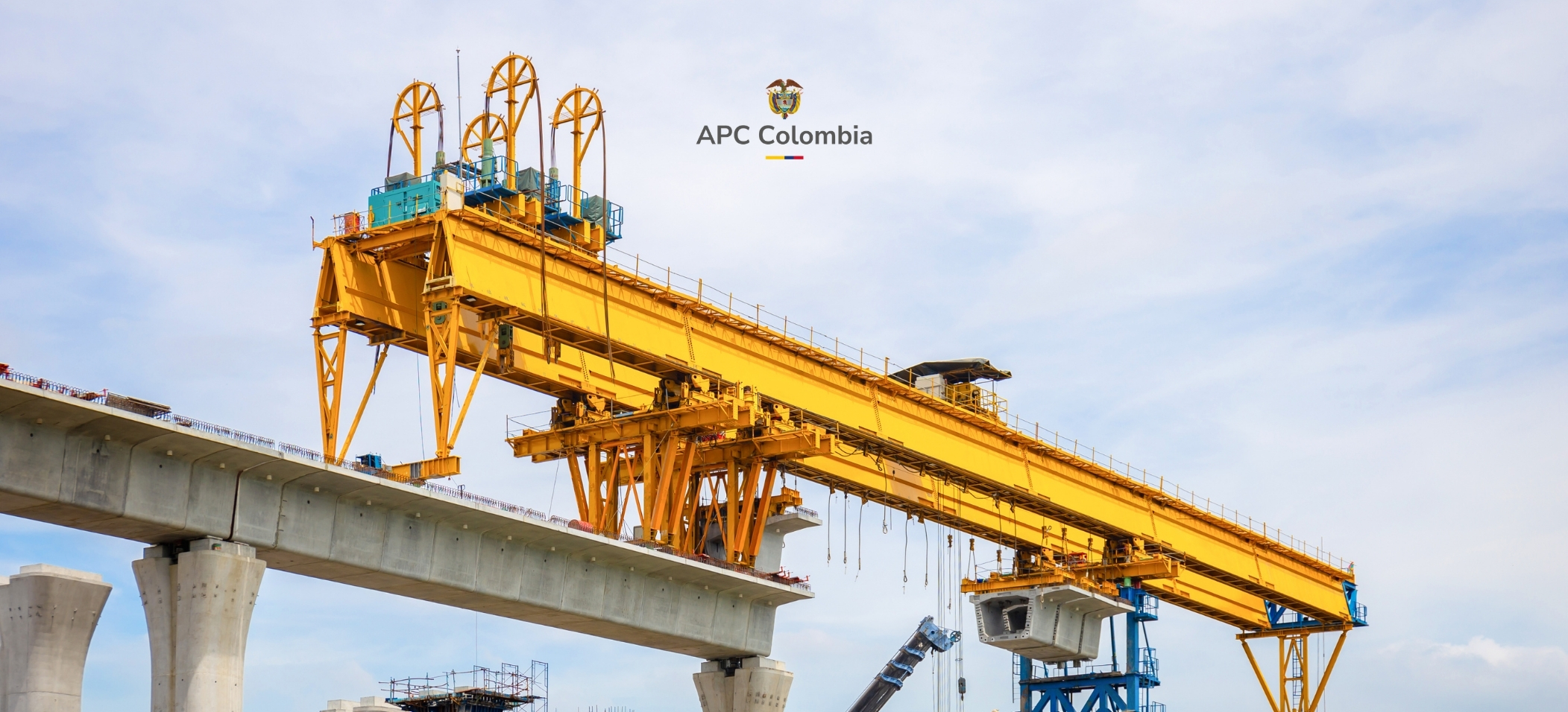 Foto de la construcción de un puente