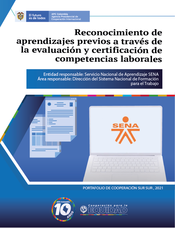 Portada de la cartilla Reconocimiento de aprendizajes previos a través de la evaluación y certificación de competencias laborales, arriba a la izquierda el logo de APC-Colombia, abajo el logo de diez años de la Agencia