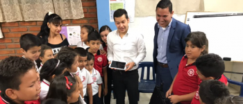 Tecnología educativa para los niños y jóvenes vulnerables, gracias a la cooperación internacional que canaliza APC-Colombia