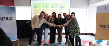 Diplomados y cursos han reunido a líderes sociales, funcionarios y estudiantes en torno a herramientas prácticas para diseñar proyectos y conectar con oportunidades de desarrollo. Ya han pasado poco más de 750 participantes.  Fotografía: Johan Cuellar / APC Colombia