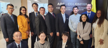 Personas que trabajan en APC-Colombia y en el ministerio de China
