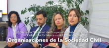 Participantes del encuentro del SNCIC con las Organziaciones de la Sociedad Civil. Arriba están los logos del Gobierno de Colombia y del SNCIC. Abajo en el centro el título.